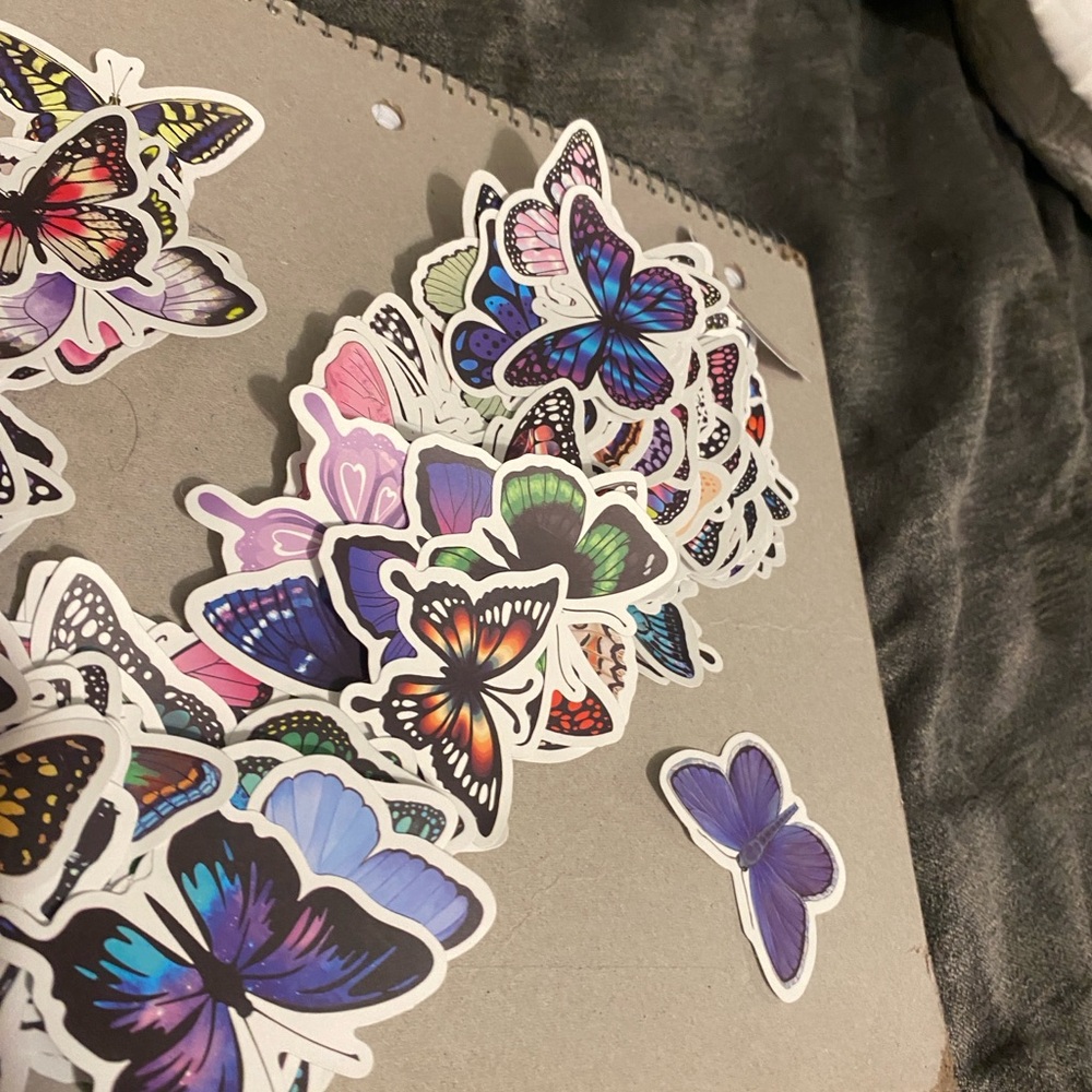 🦋 𝓢𝓽𝓲𝓬𝓴𝓮𝓻𝓈 𝒻ℴ𝓇 𝓈𝒶𝓁ℯ✨ - Picture 10 of 10